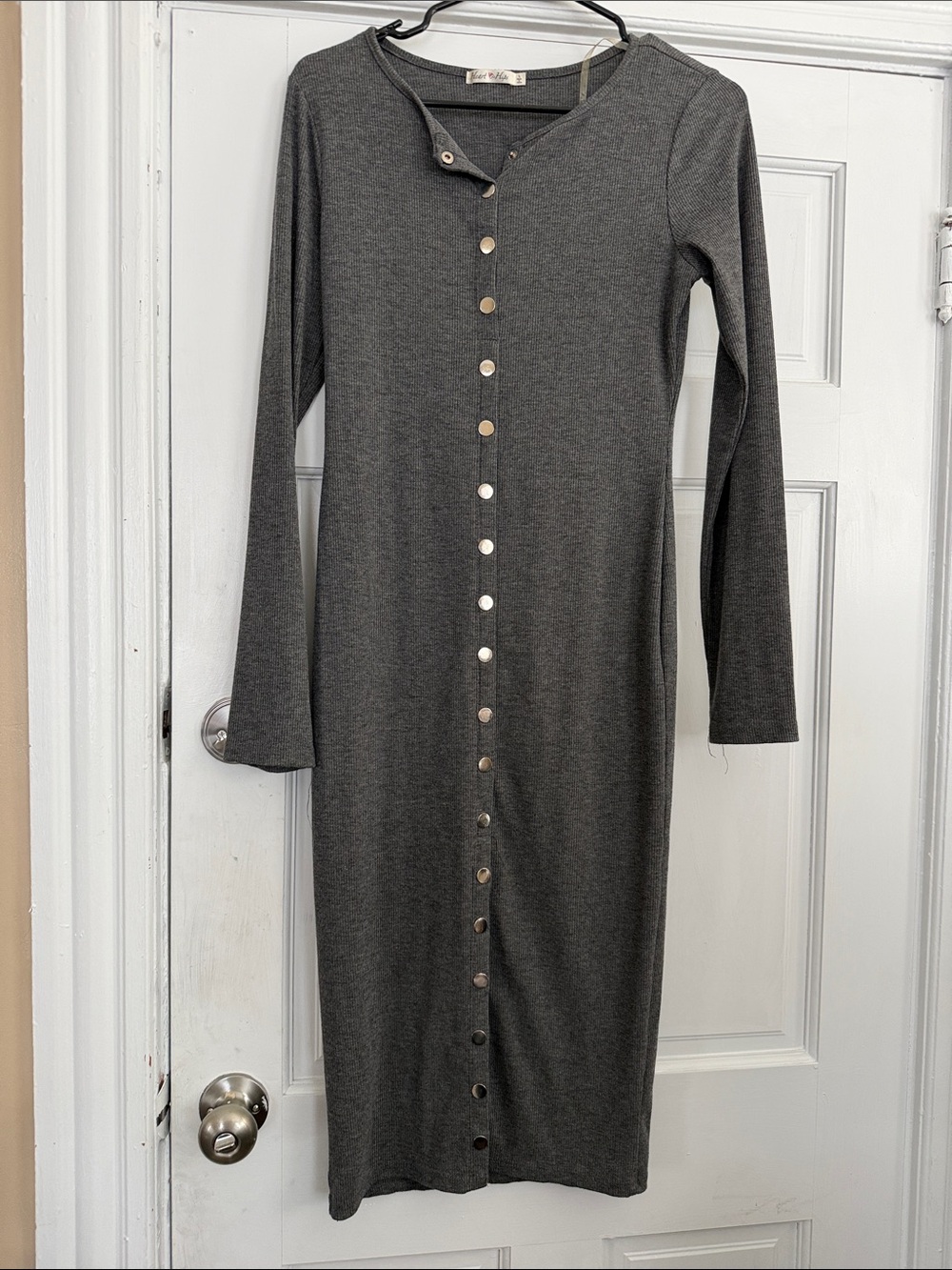 Heart & Hips Charcoal Gray Long Sleeve Button-Front Knit Dress